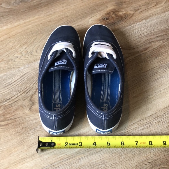 Women’s Ked’s - Picture 3 of 5